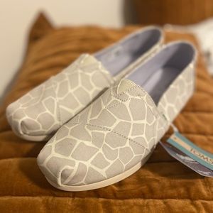 TOMS Alpargata Grey Savanna Giraffe Print Shoes